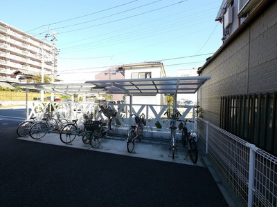 Other. 10m until the Seven-Eleven (Other)