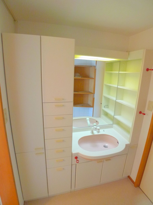 Washroom. Pat morning dressed! 