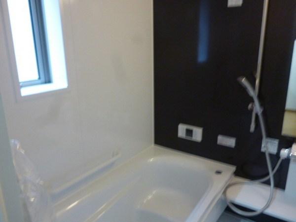 Bathroom. Indoor (11 May 2013) Shooting