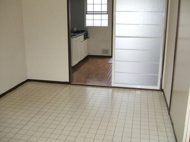 Living and room. Separate reference is a picture