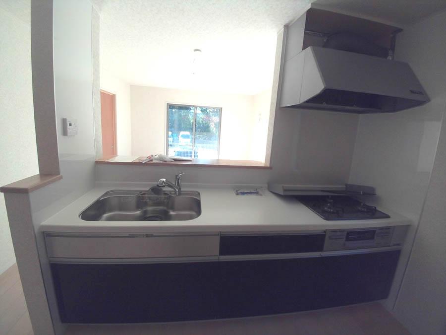 Kitchen. Was building completed. Such as the actual image from per yang, We have to wait all the time so you can see directly. 