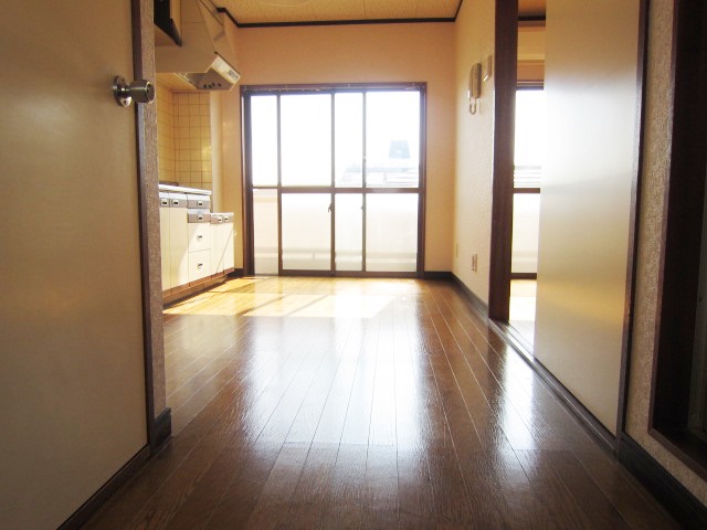 Living and room. Ease of use is a good clean floor plan