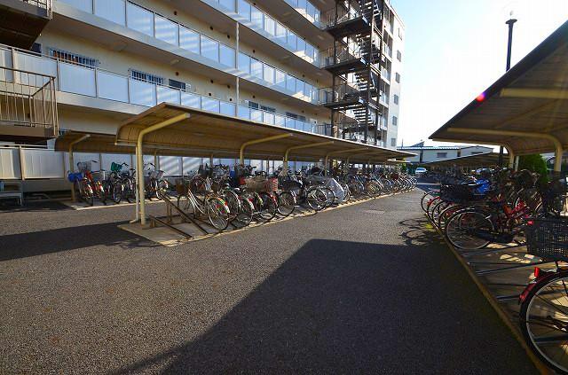 Other common areas. ~ Bicycle parking space ~