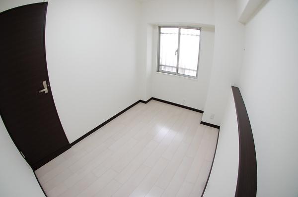 Non-living room. Western-style 4.4 Pledge