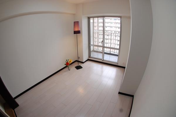 Non-living room. Western-style 5 Pledge