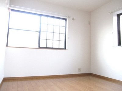 Living and room. Western-style is also two-sided lighting