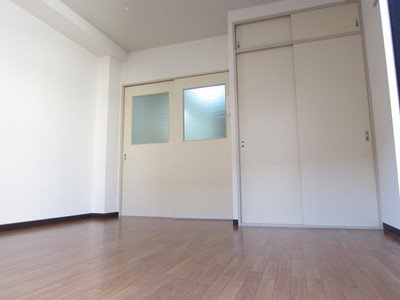 Living and room. Sunny bright Western-style