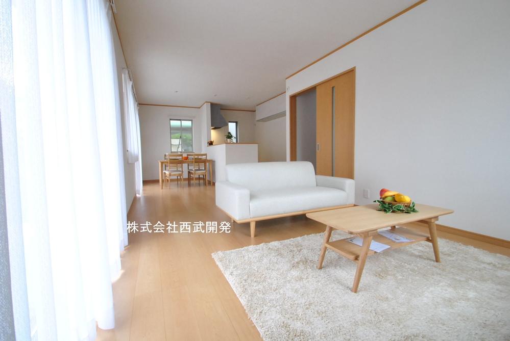 Living. Indoor (12 May 2013) Shooting