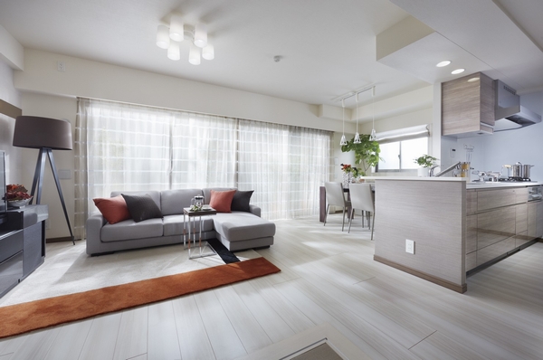 Other. Bright living room with a window to the southwest dihedral ・ dining. The room is designed in bright colors, Window in face-to-face counter kitchen is provided (C type)