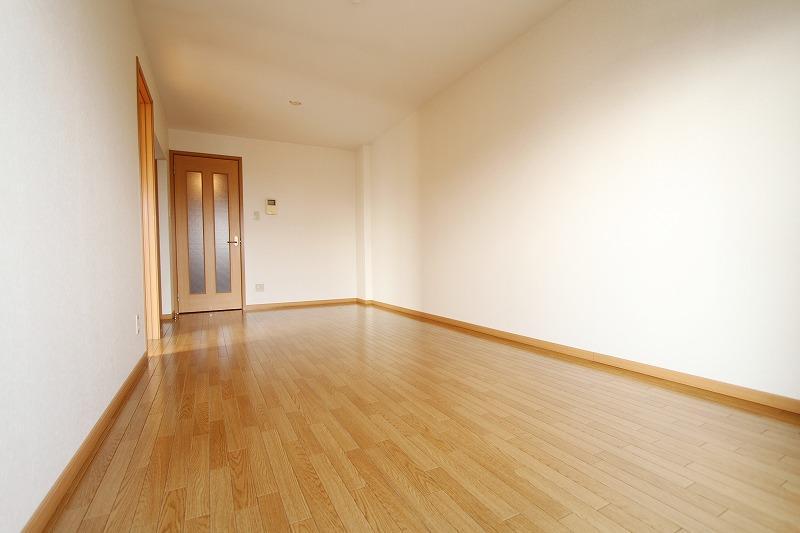 Other room space. Spacious living space