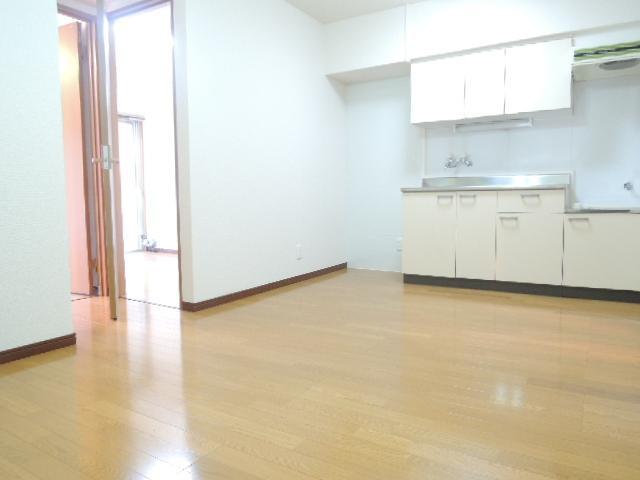 Living and room. Living 9 Pledge