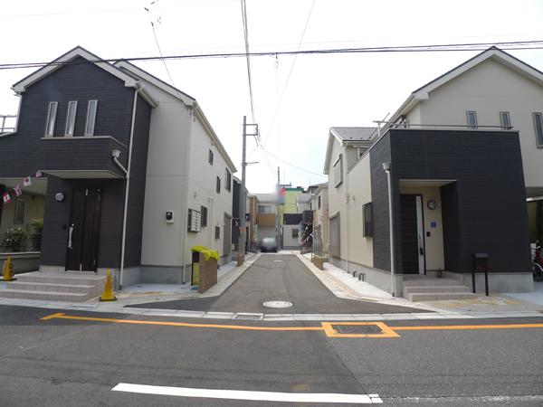 Local photos, including front road. Local (July 2013) Shooting