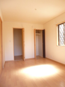 Living and room. Western-style 6 Pledge