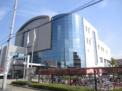 library. Totsuka 600m until the library (library)