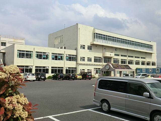 Junior high school. 1007m to 1007m Motogo junior high school until Kawaguchi Municipal Motogo junior high school You can mind richly growth through a variety of activities and experiences.