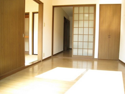 Living and room. With storage living in the sliding door!