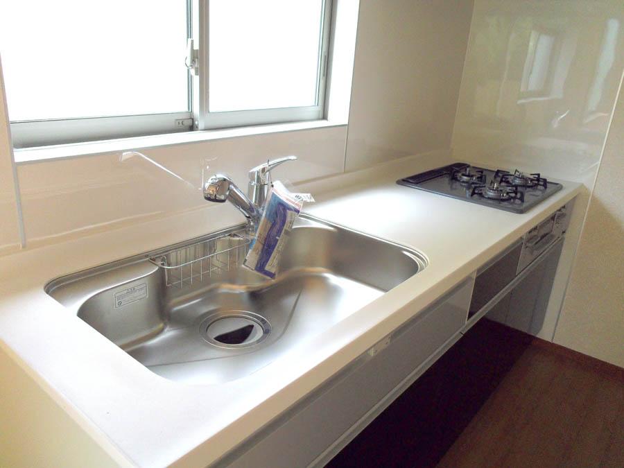 Kitchen. anytime, anywhere. To have received your contact can guide you ready within 30 minutes, We are ready at all times