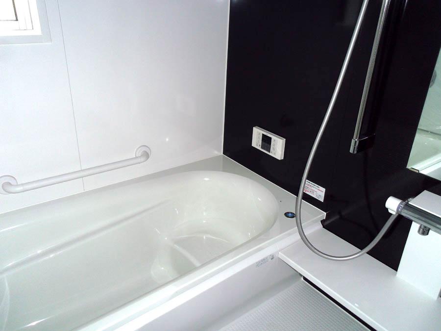 Bathroom. anytime, anywhere. To have received your contact can guide you ready within 30 minutes, We are ready at all times