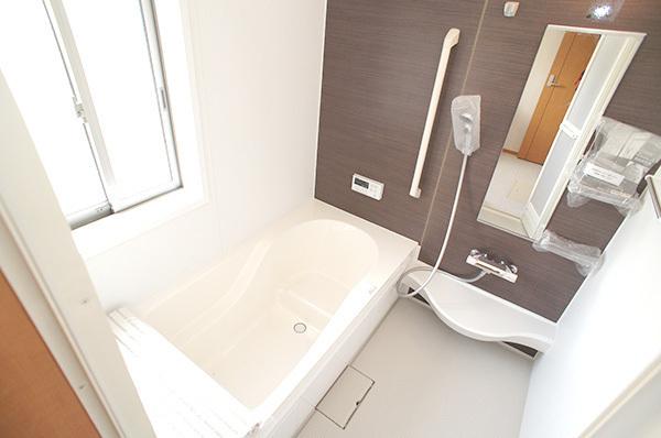 Bathroom. 1 Building