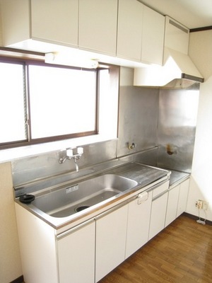 Kitchen. Gas stove installation Allowed