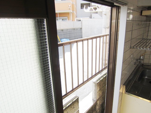 Balcony. Washing clothes space