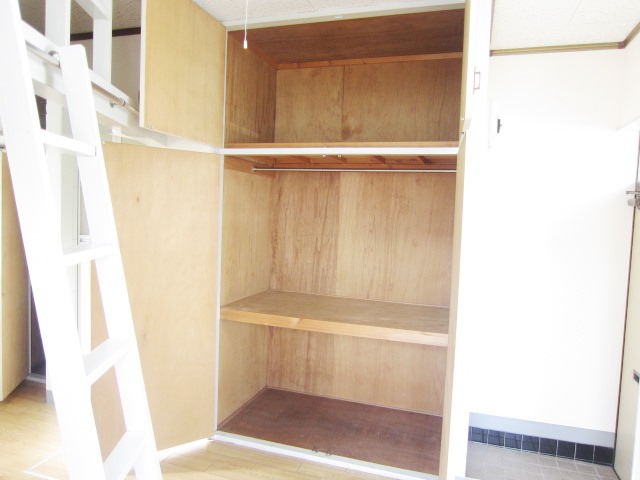 Receipt. Housed many, The room you can use clean