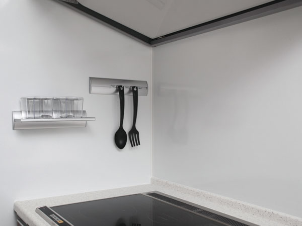 Kitchen.  [Enameled steel kitchen panel] Adopt a strong enamel steel panel to fade difficult stains on the wall of the kitchen around. Is also a convenient magnet can be used.