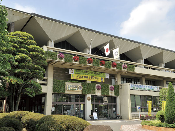 Surrounding environment. Kawaguchi City Hall (about 1100m ・ Core 14-minute walk) from "Kawaguchi" station east exit of the municipal administration to be built on the location of the 12-minute walk. Because some such procedures can not be not a Office Building, That the present government office building is in the familiar it is a big advantage.