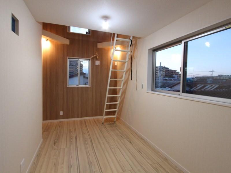 Non-living room. Western-style 2