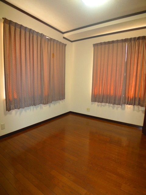 Other room space. bedroom