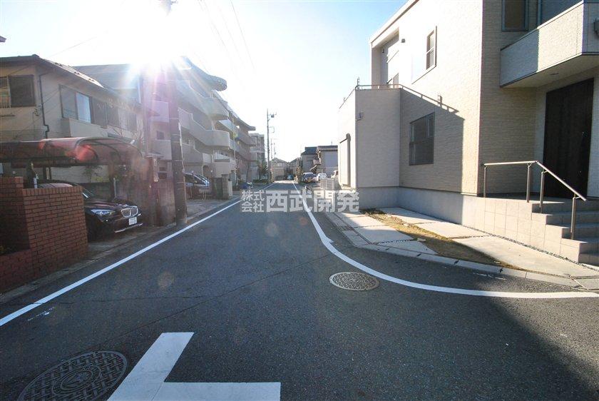 Local photos, including front road. Local (12 May 2013) Shooting