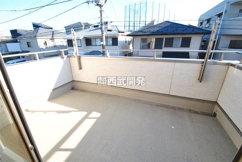 Balcony. Local (12 May 2013) Shooting