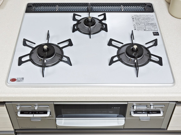 Kitchen.  [A convenient, With peace of mind, Cleaning is also simple beep and stove] Adopt a beep and a stove that enjoyable food manufacturing. Cooking function that repertoire and the taste of the recipe is up. Carelessly of forgetting to turn off also safe safety feature. further, Easy to clean, Us to reduce the housework time, It has become easy to clean Specifications.