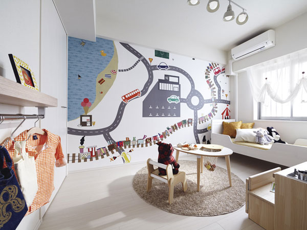 Interior.  [Service room (closet)] Space suitable to the children's room and hobby room.