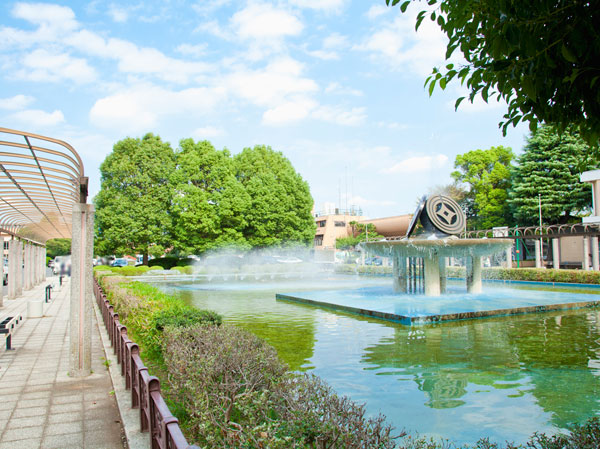 Surrounding environment. Aoki-cho park (about 540m / 7-minute walk)