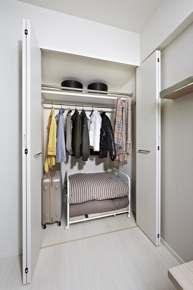 FUTON storage (Model Room B2 'type)