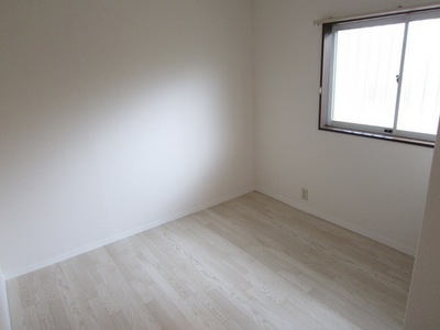 Living and room. Bright shades of flooring