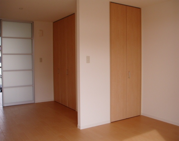 Other. Western-style closet