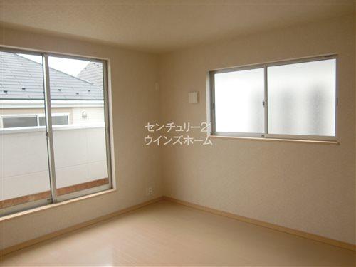 Non-living room. 1 Building