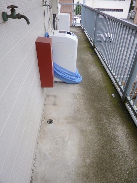 Other room space. Washing machine Storage