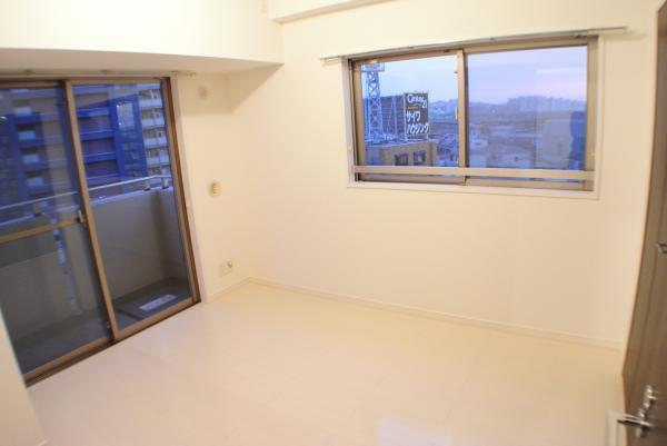 Non-living room. Western-style 5.6 Pledge