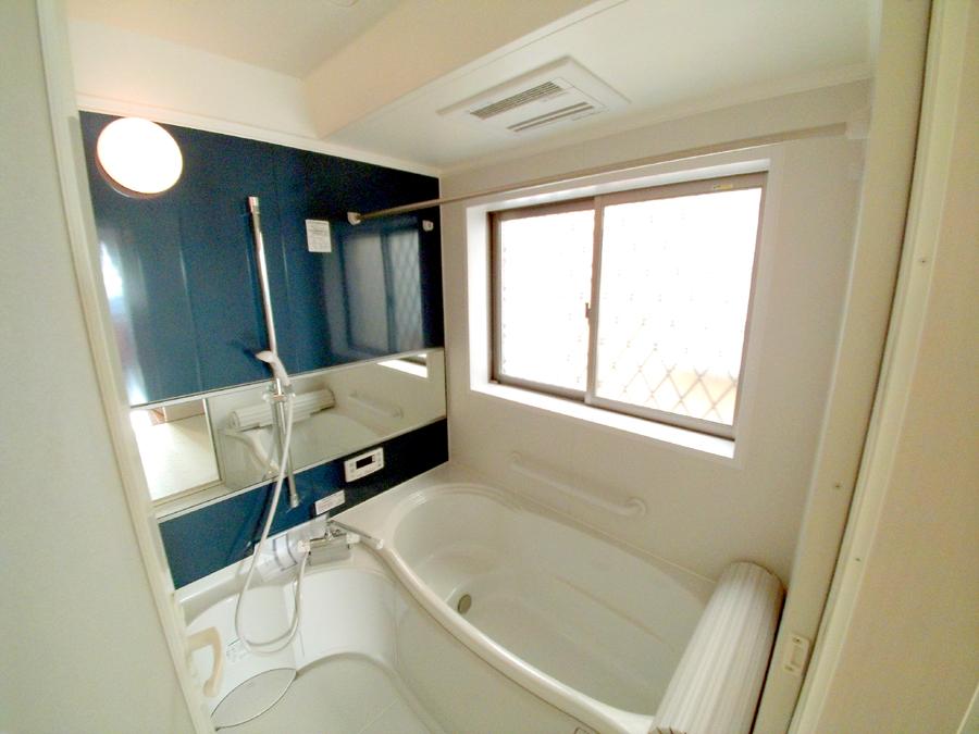 Bathroom. Was building completed. Such as the actual image from per yang, We have to wait all the time so you can see directly. 