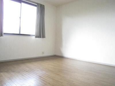 Living and room. There is also a room 6 quires storage