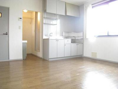 Living and room. Living 12 Pledge