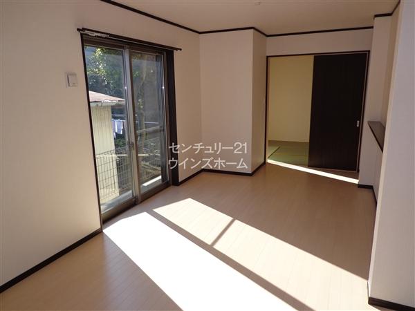 Living. It is living bathed in bright light