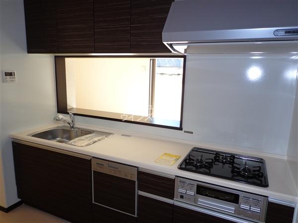 Kitchen. The reach is safe eye can have face-to-face kitchen small children the conversation is lively