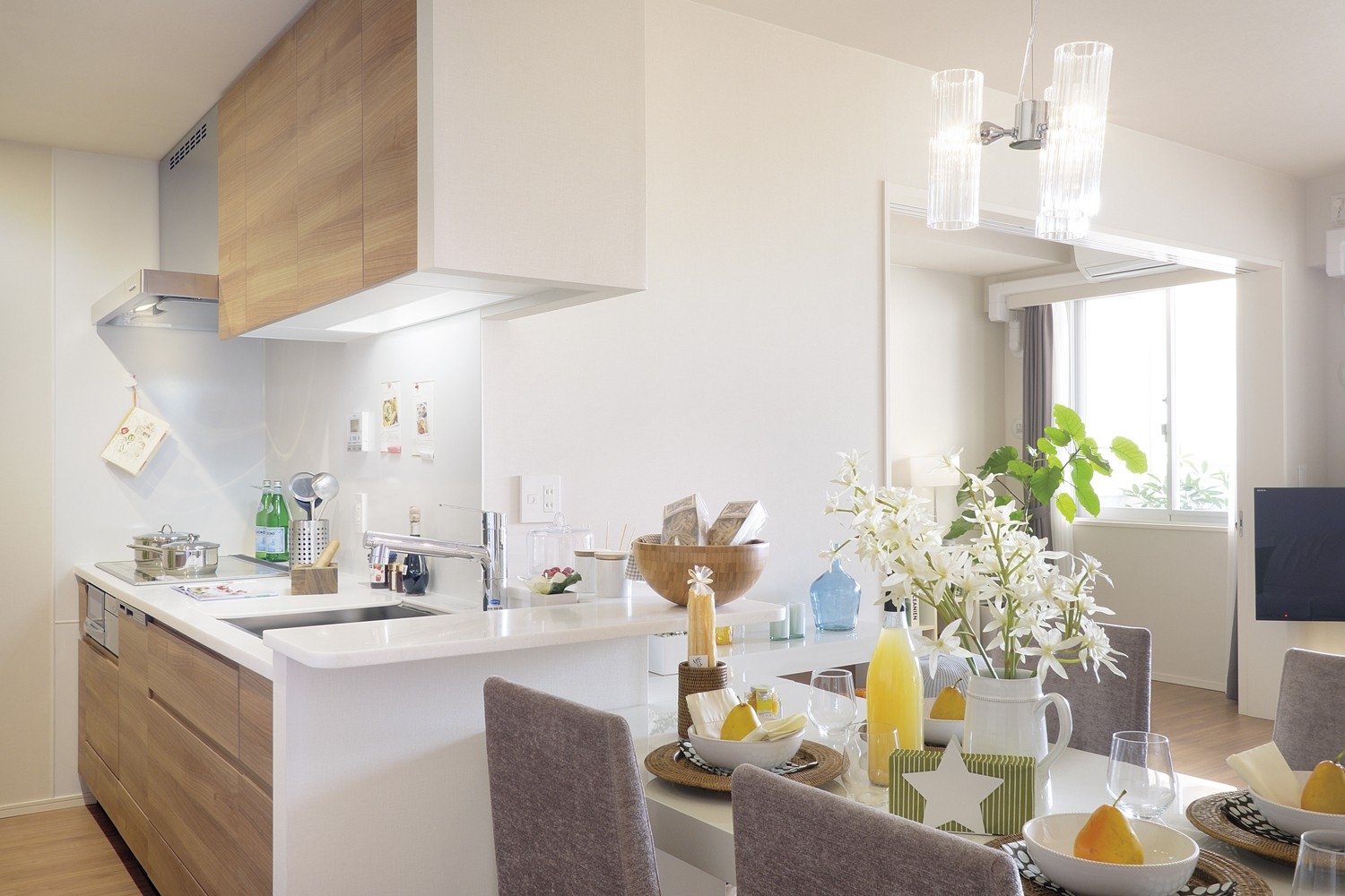 Independence that can be devoted to the sense of openness and cooking, Both Kanae kitchen