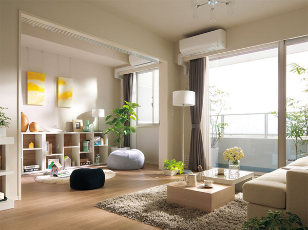 Living.  [living ・ dining] In the gentle sunshine pouring, Shining bright smile family of heart connection. Living tailored to the natural taste cosiness of the goodness and openness as a theme ・ dining. And listen carefully squinting, It will is felt surely happy future of the family to live here. (Model Room 70B type, Including some paid options. Application deadline Yes. )