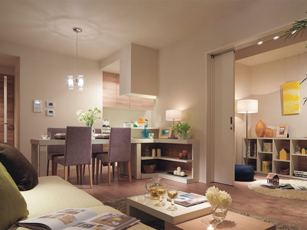 Living.  [living ・ dining] Restful place than where the dwelling. Three of the room adjacent the sliding door to the boundary, living ・ Dining and kitchen, which was also consideration to independence while ties such as. In such a way that even a nice memories when the reunion even when alone, I polished the quality to detail. (Model Room 70B type, Including some paid options. Application deadline Yes. )