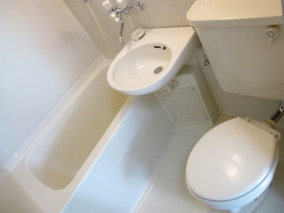 Bath. It is a simple three-point unit bus of cleaning